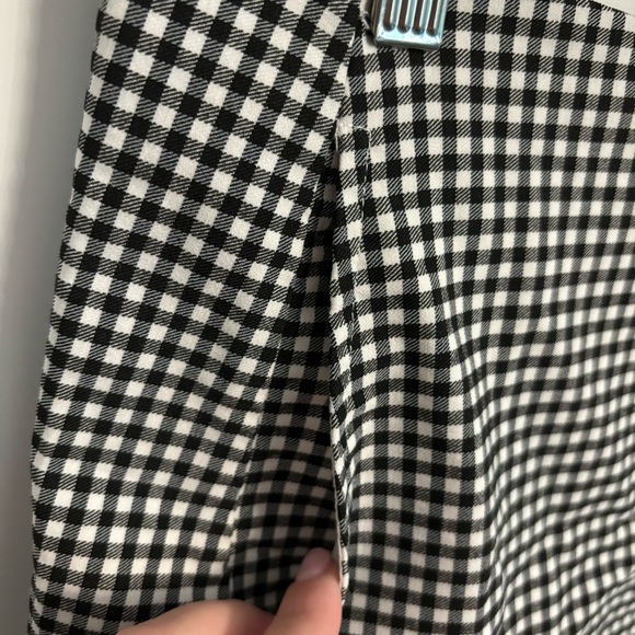 Urban Outfitters Black and White Gingham Mini Skirt with Pockets - Size L - Picture 5 of 11